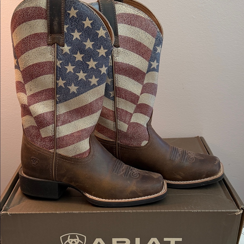 Ariat Women's Stars and Stripes Western Boots